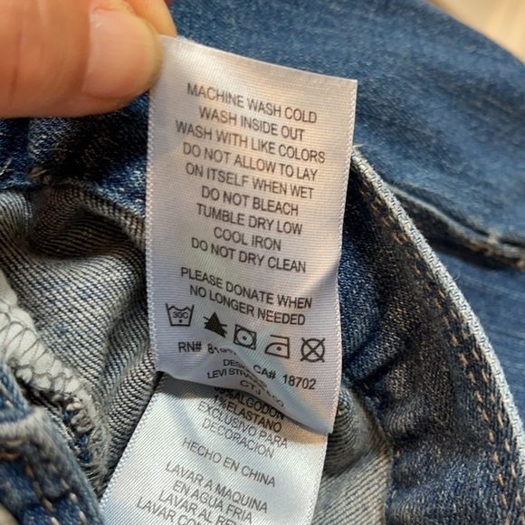 LEVI'S Girls Trucker Denim Jean Jacket Medium Wash - Picture 8 of 8